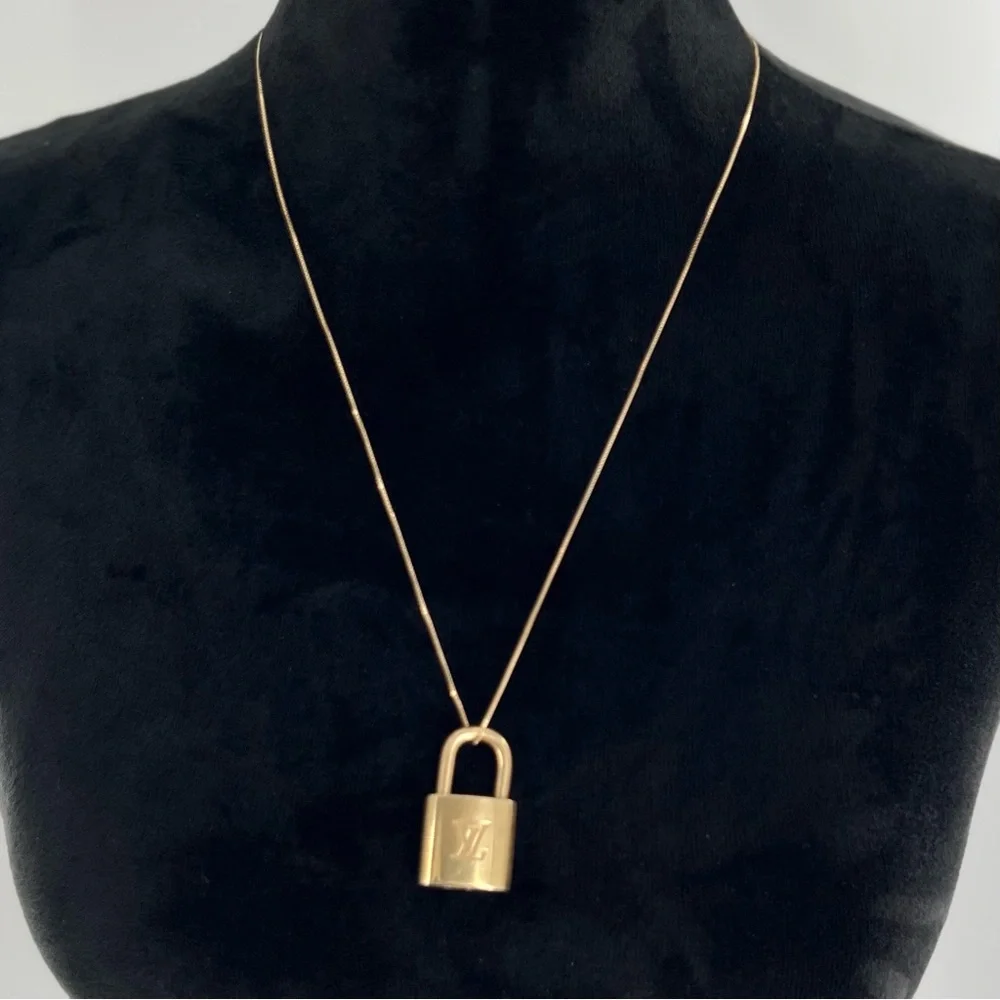 Authentic Louis Vuitton Brass Lock #317 No Key with After Market Box Chain 24”